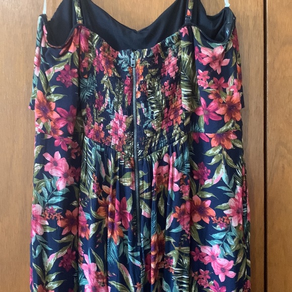 American Eagle Jumpsuit (Removeable Straps) Size Large - Picture 3 of 6
